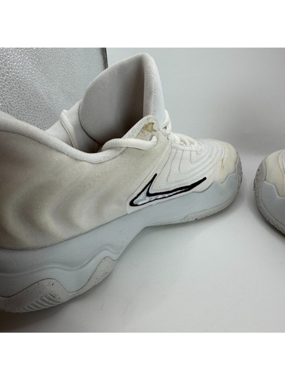 Nike Giannis Immortality 4 Shoes Mens Size 8 White Pure Platinum Running Gym - Picture 9 of 15